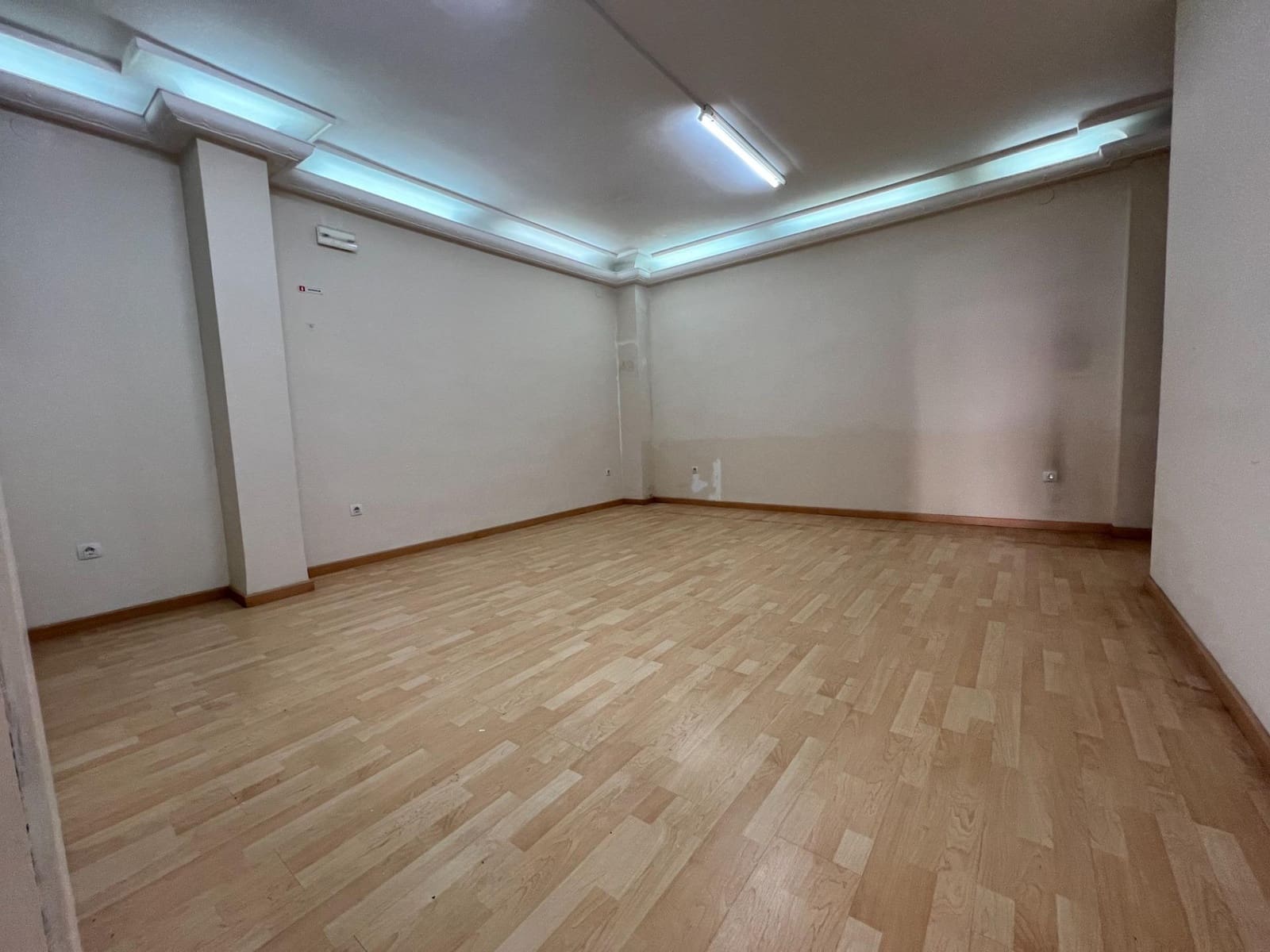 Local Comercial en Polop en alquiler - 1.000 € (Ref: 9548226)