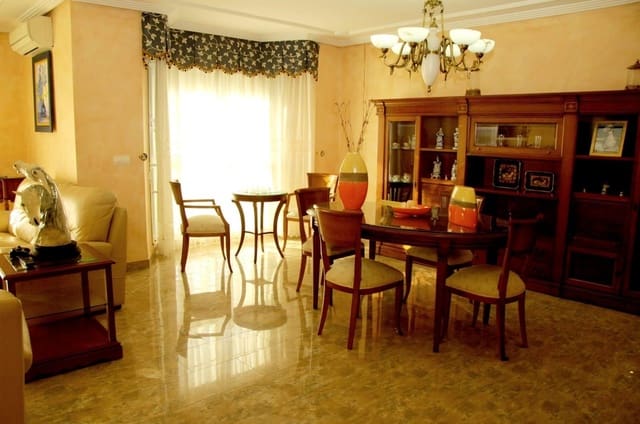 4 sovrum Villa till salu i Alfaz del Pi / L'Alfàs del Pi med pool garage - 550 000 € (Ref: 9619277)