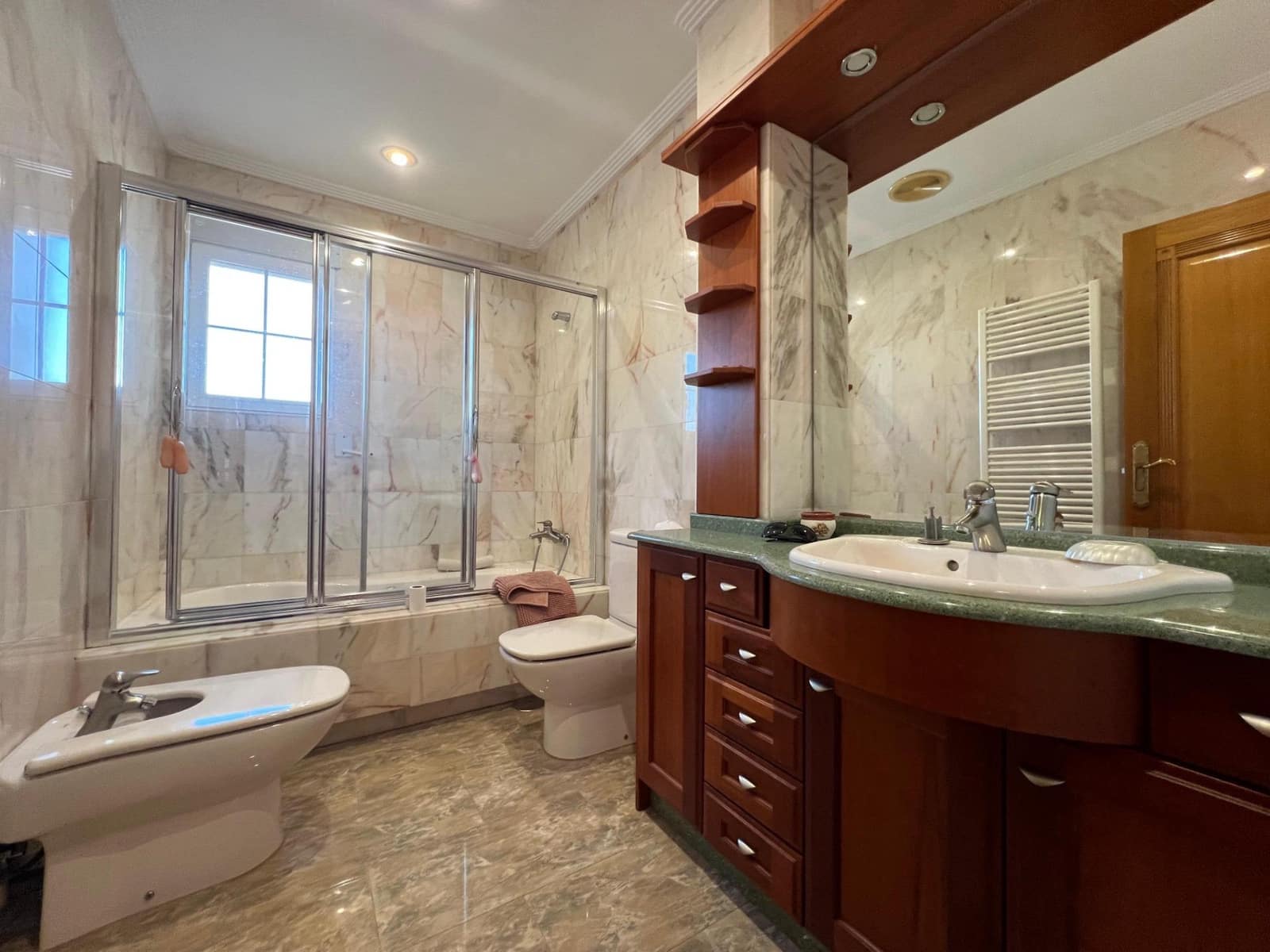 4 sovrum Villa till salu i Alfaz del Pi / L'Alfas del Pi med pool garage - 550 000 € (Ref: 9619277)