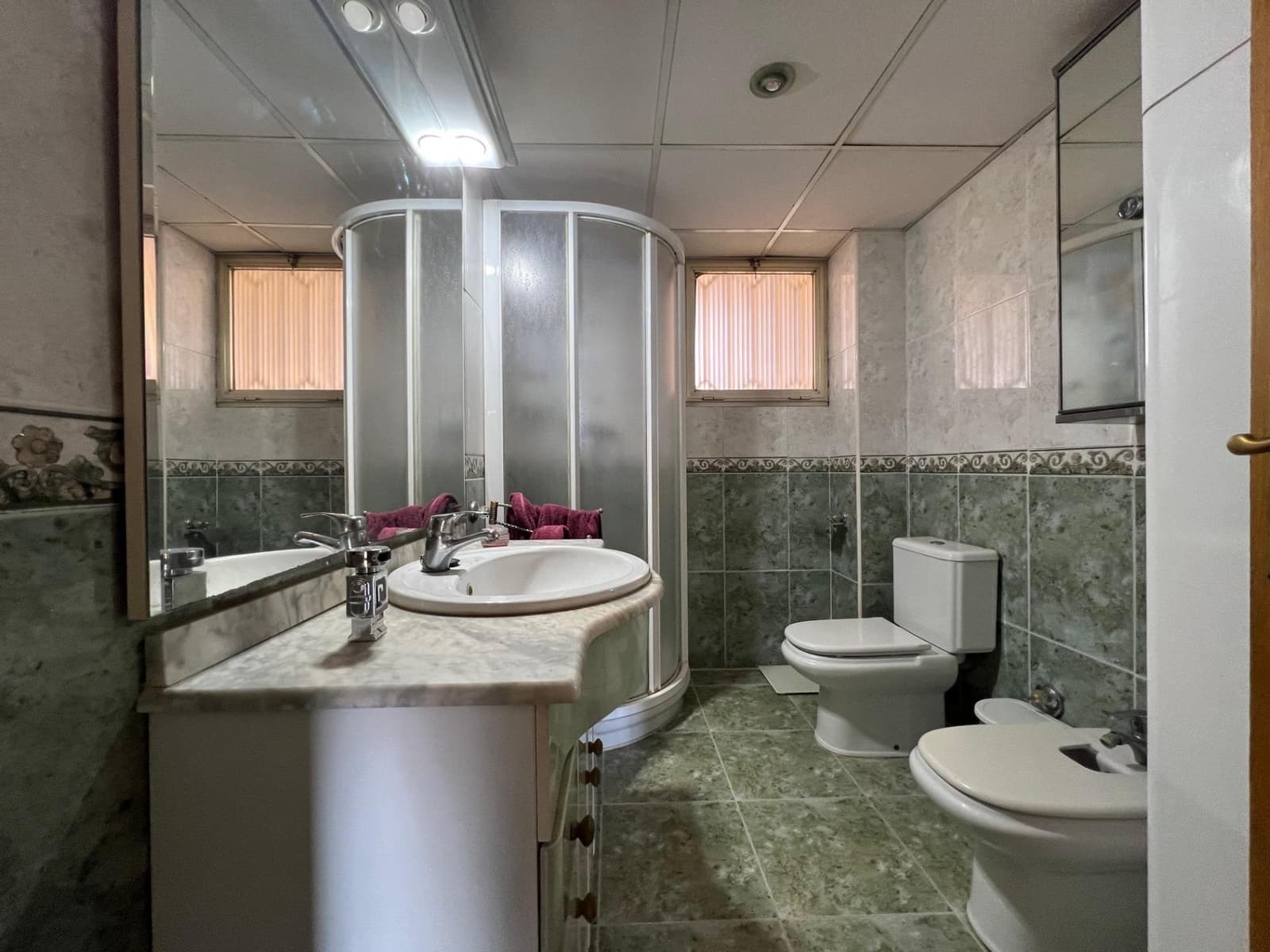 2 soveværelse Lejlighed til salg i Benidorm med swimmingpool garage - € 440.000 (Ref: 9627579)