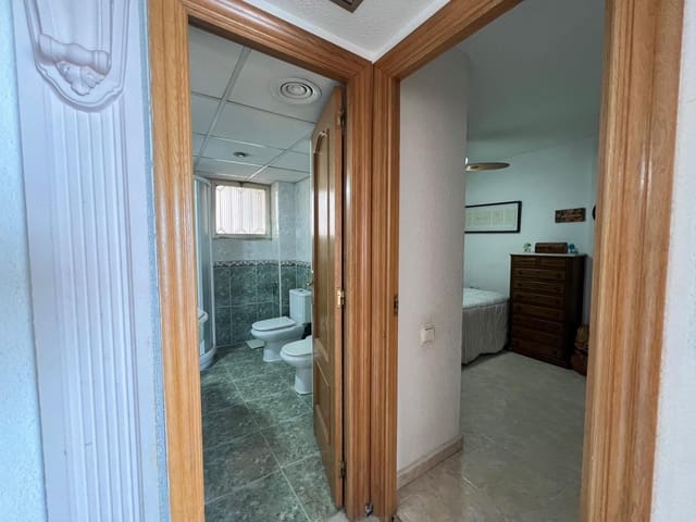 2 Zimmer Wohnung zu verkaufen in Benidorm mit Pool Garage - 440.000 € (Ref: 9627579)