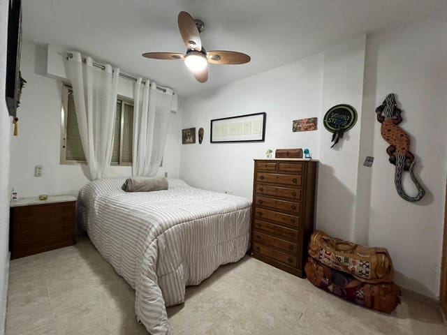 2 Zimmer Wohnung zu verkaufen in Benidorm mit Pool Garage - 440.000 € (Ref: 9627579)