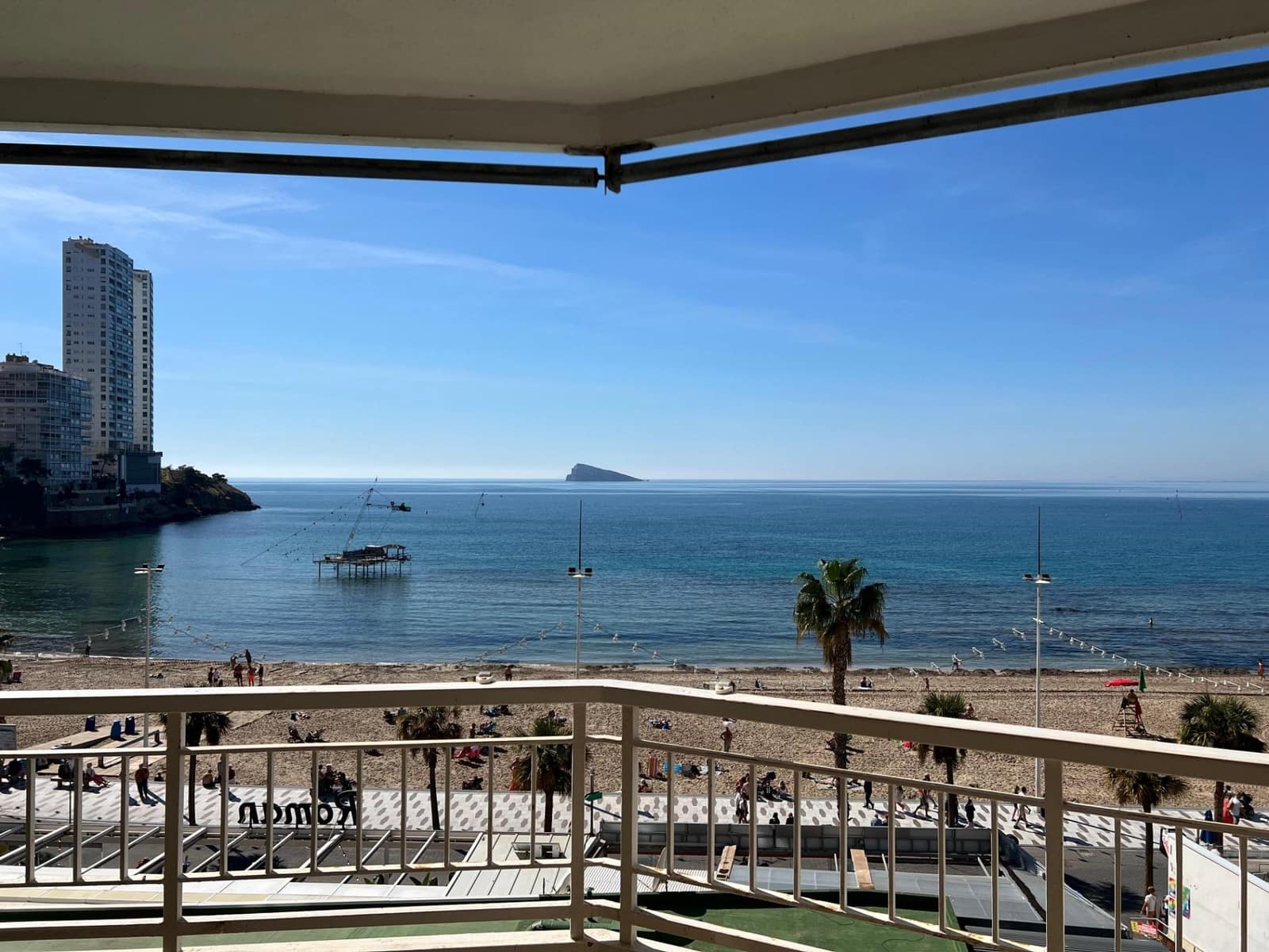 2 soveværelse Lejlighed til salg i Benidorm med swimmingpool garage - € 440.000 (Ref: 9627579)