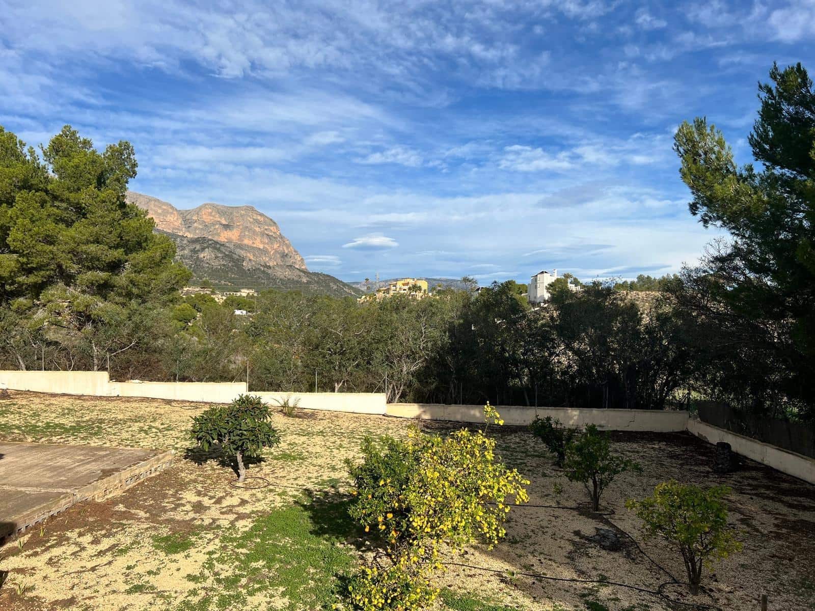 2 quarto Moradia para venda em La Nucia com piscina - 950 000 € (Ref: 9670713)