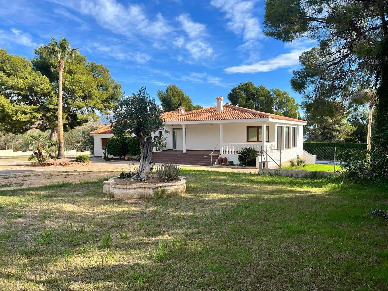 2 quarto Moradia para venda em La Nucia com piscina - 950 000 € (Ref: 9670713)