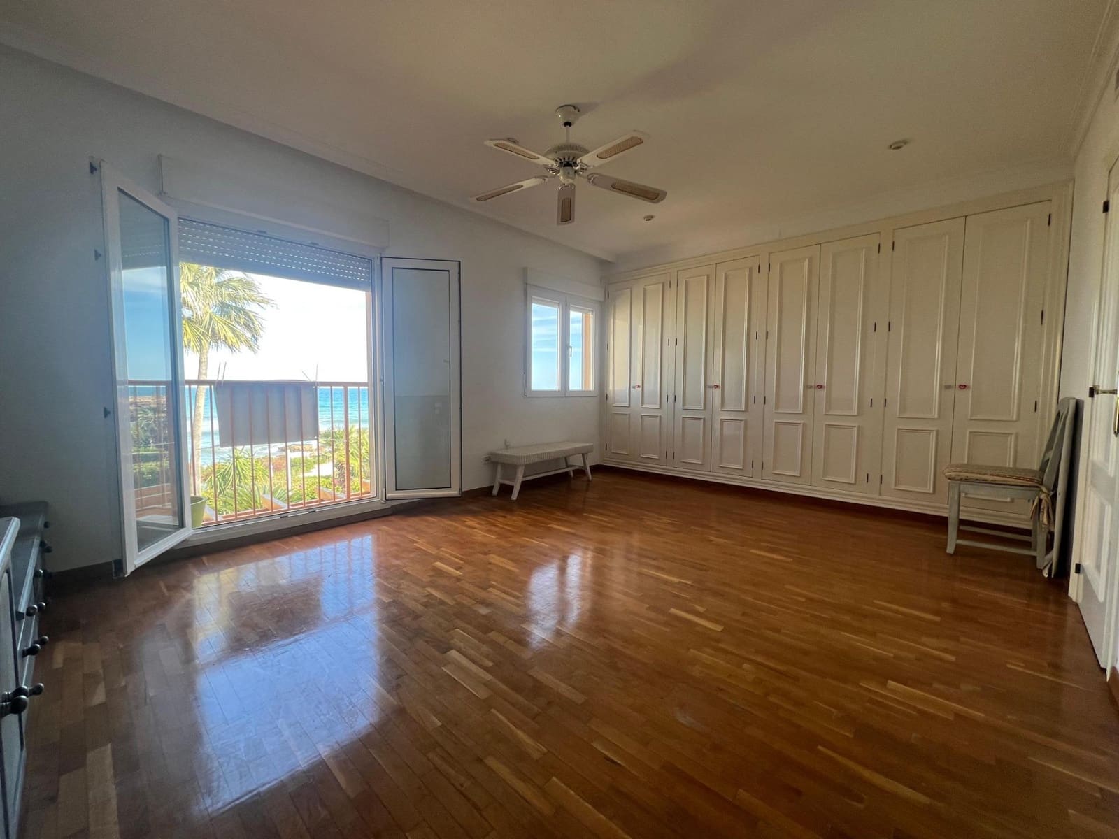 4 slaapkamer Villa te koop in El Campello met zwembad garage - € 715.000 (Ref: 9679888)