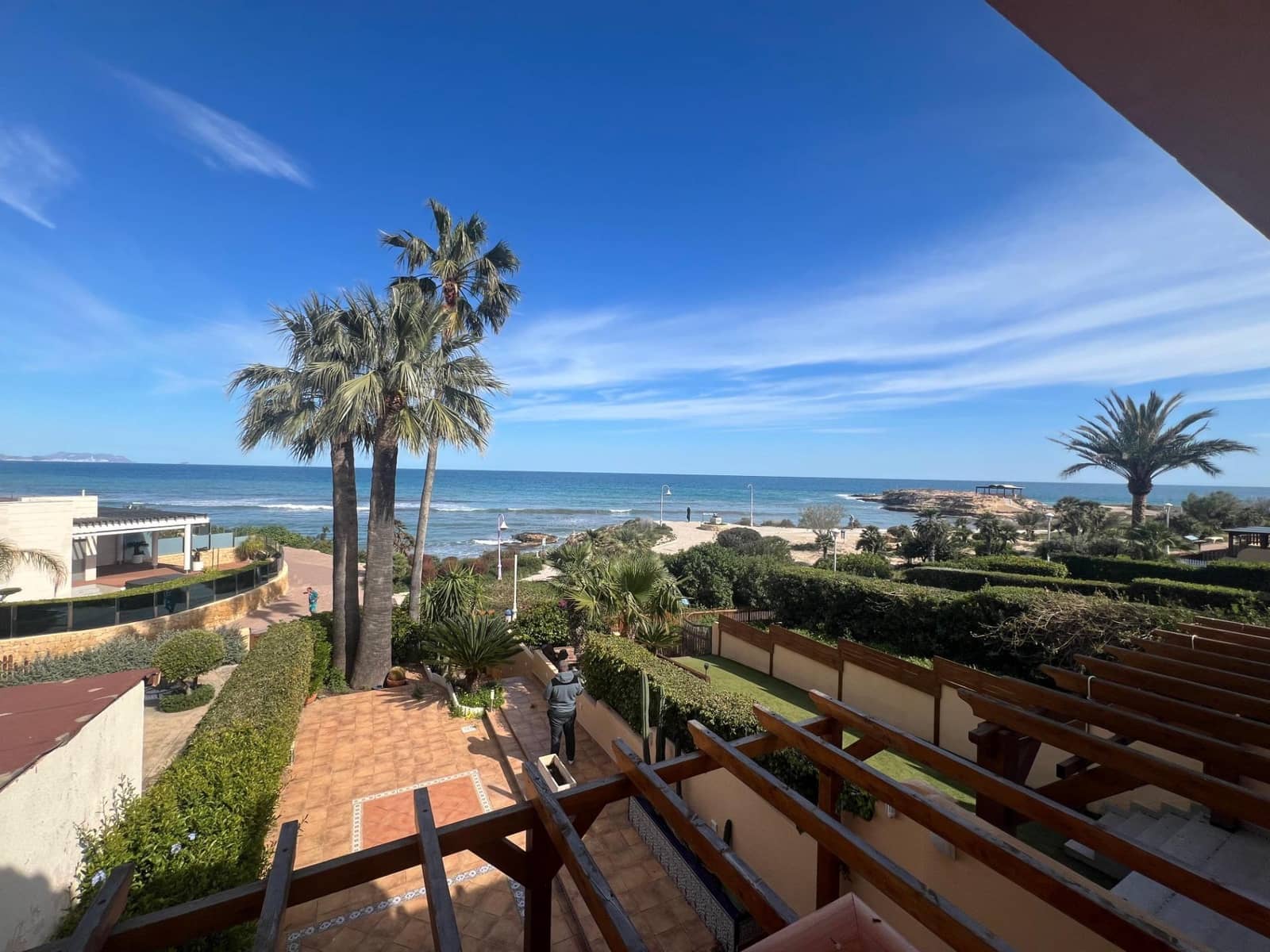 4 slaapkamer Villa te koop in El Campello met zwembad garage - € 715.000 (Ref: 9679888)