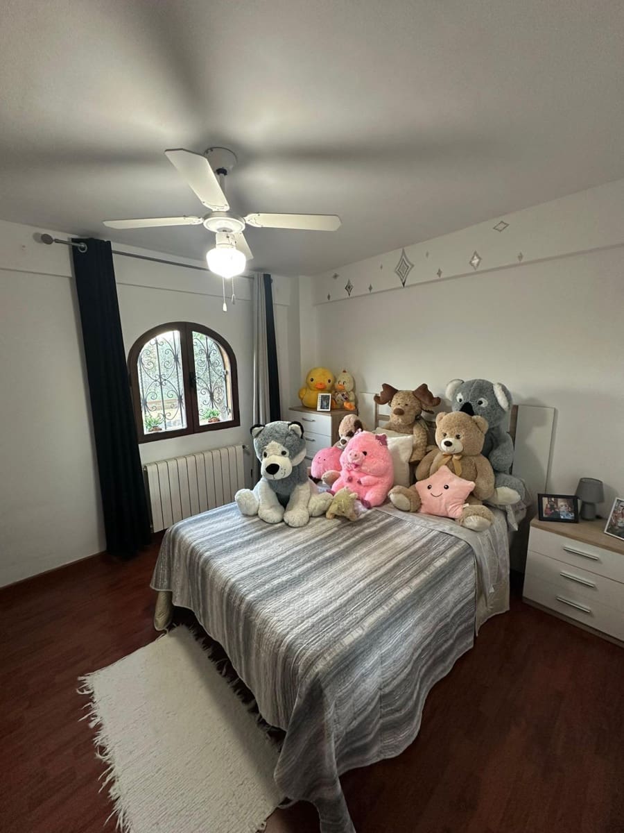 4 Zimmer Villa zu verkaufen in Polop - 650.000 € (Ref: 9686474)