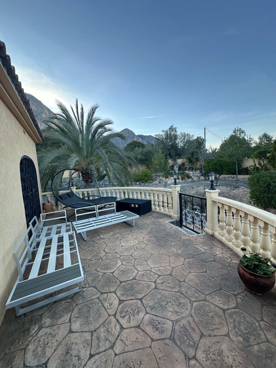 4 Zimmer Villa zu verkaufen in Polop - 650.000 € (Ref: 9686474)