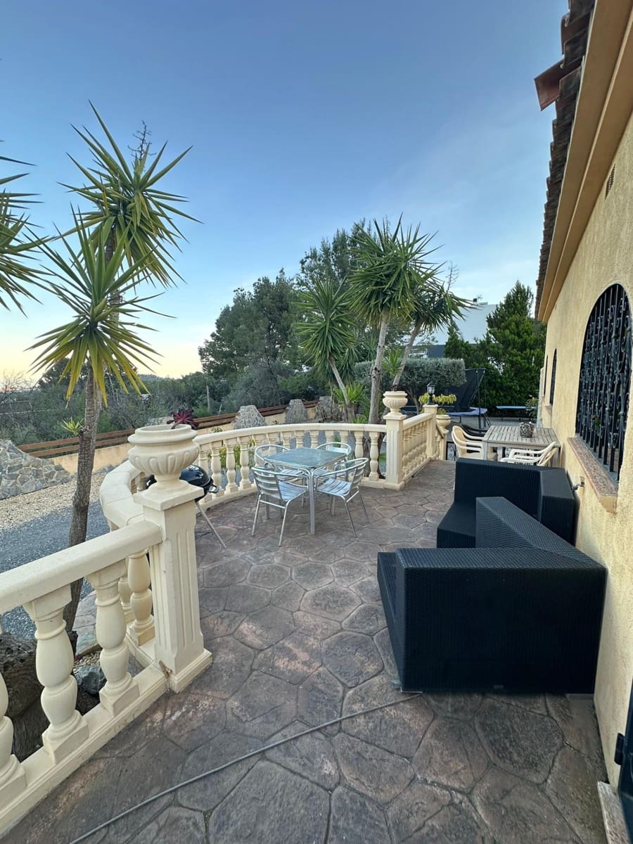 4 Zimmer Villa zu verkaufen in Polop - 650.000 € (Ref: 9686474)