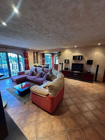 4 bedroom Villa for sale in Polop - € 650,000 (Ref: 9686474)