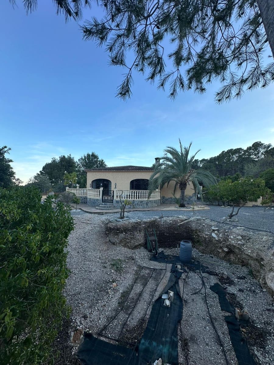 4 Zimmer Villa zu verkaufen in Polop - 650.000 € (Ref: 9686474)