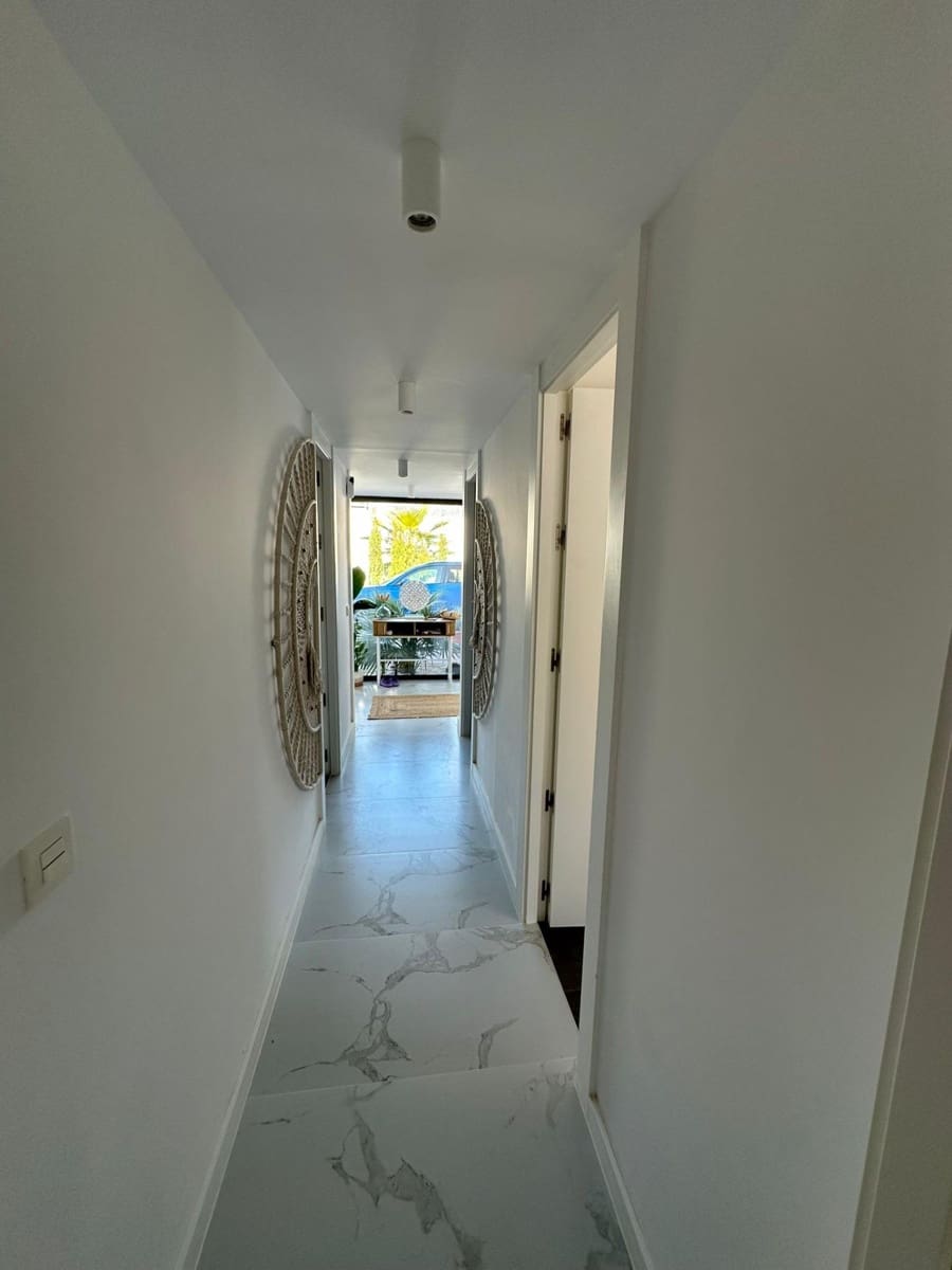 3 bedroom Villa for sale in Polop with pool - € 695,000 (Ref: 9686475)