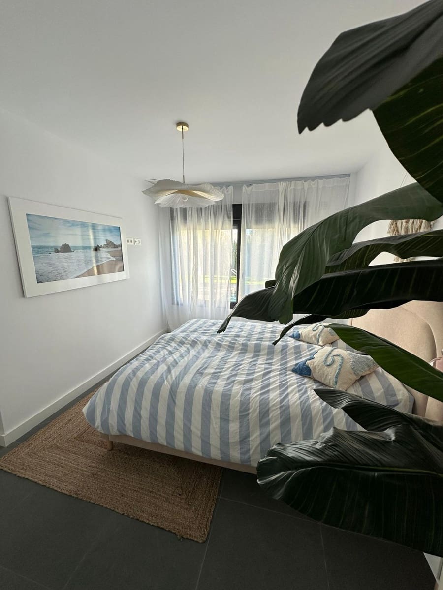 3 bedroom Villa for sale in Polop with pool - € 695,000 (Ref: 9686475)