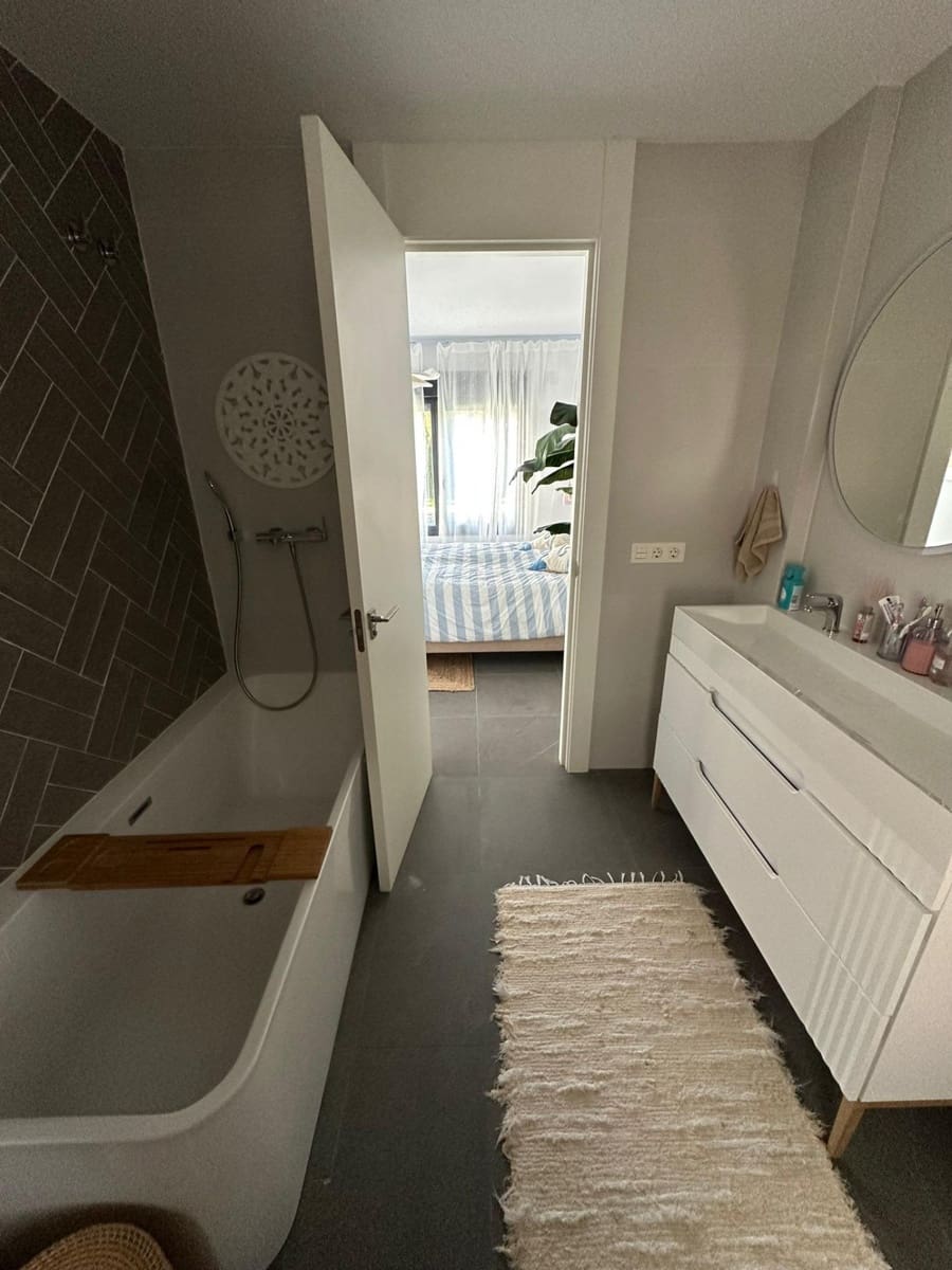 3 bedroom Villa for sale in Polop with pool - € 695,000 (Ref: 9686475)