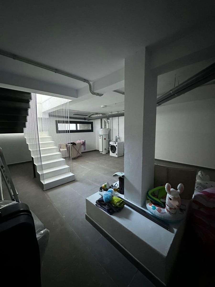 3 bedroom Villa for sale in Polop with pool - € 695,000 (Ref: 9686475)