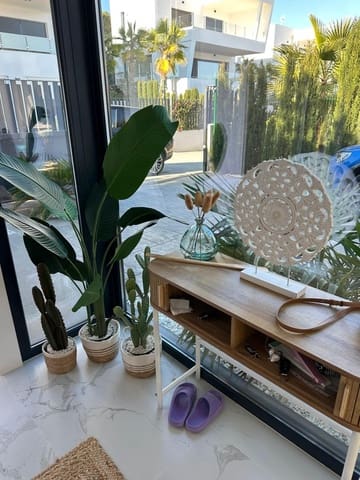 3 bedroom Villa for sale in Polop with pool - € 695,000 (Ref: 9686475)