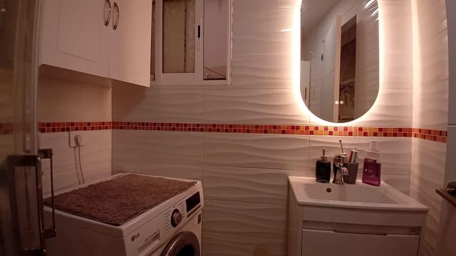 4 soveværelse Lejlighed til salg i Colonia Madrid, Benidorm - € 242.000 (Ref: 9695375)