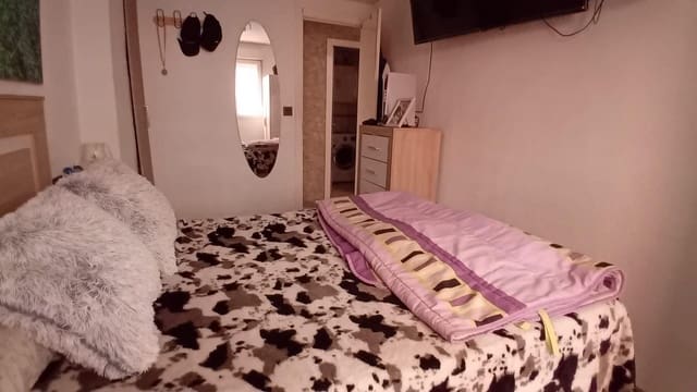 4 soveværelse Lejlighed til salg i Colonia Madrid, Benidorm - € 242.000 (Ref: 9695375)