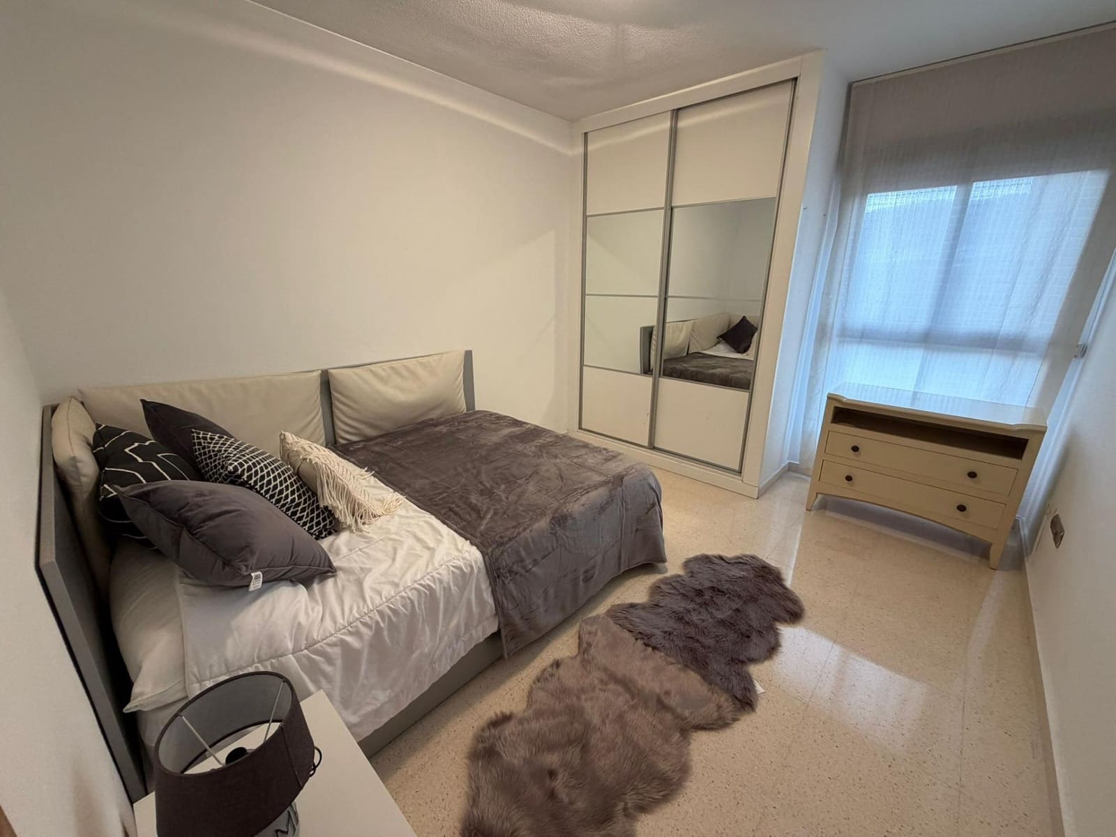 3 soveværelse Lejlighed til leje i Benidorm med swimmingpool - € 2.500 (Ref: 9758992)