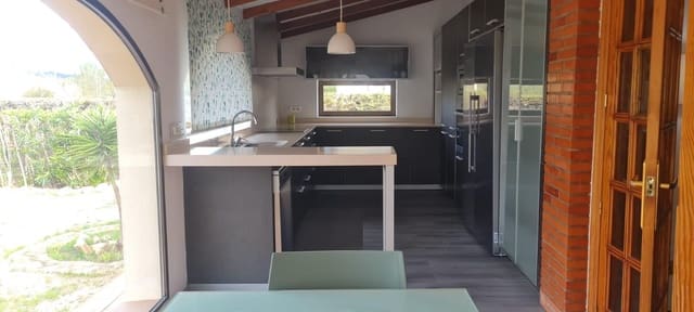 4 soverom Villa til leie i Benidorm med svømmebasseng - € 2 700 (Ref: 9788427)