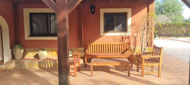 4 soverom Villa til leie i Benidorm med svømmebasseng - € 2 700 (Ref: 9788427)