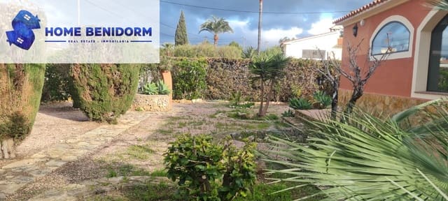 4 slaapkamer Villa te huur in Benidorm met zwembad - € 2.700 (Ref: 9788427)