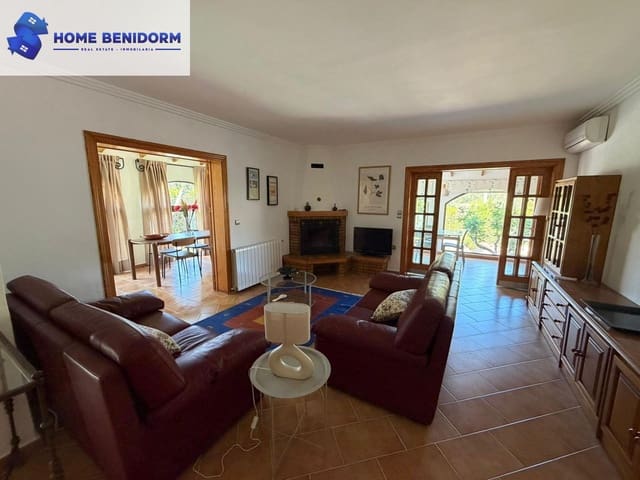 4 slaapkamer Villa te huur in Benidorm met zwembad - € 2.700 (Ref: 9788427)