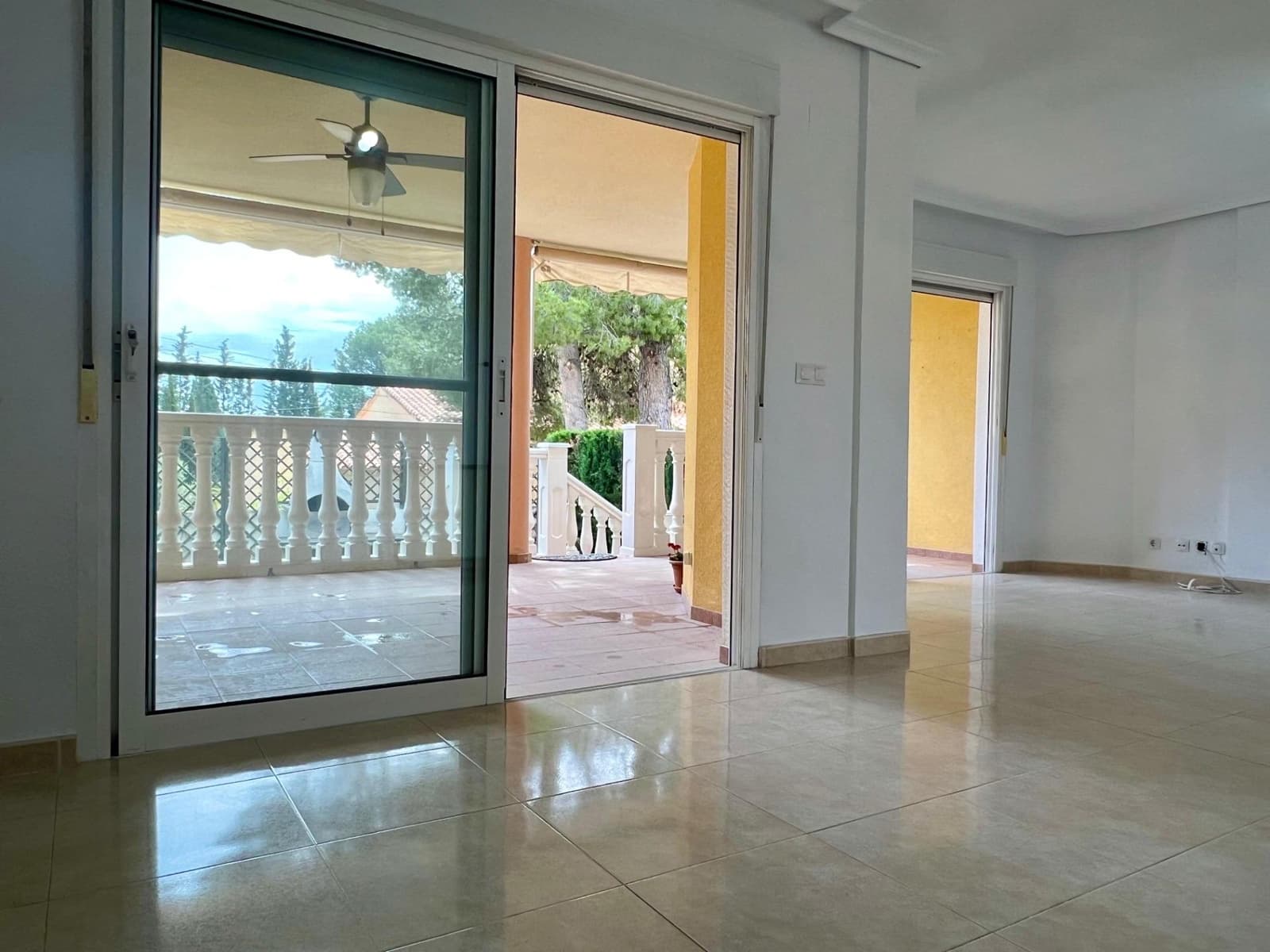 3 chambre Villa/Maison Mitoyenne à vendre à Alfaz del Pi / L'Alfas del Pi avec piscine garage - 361 000 € (Ref: 9815871)