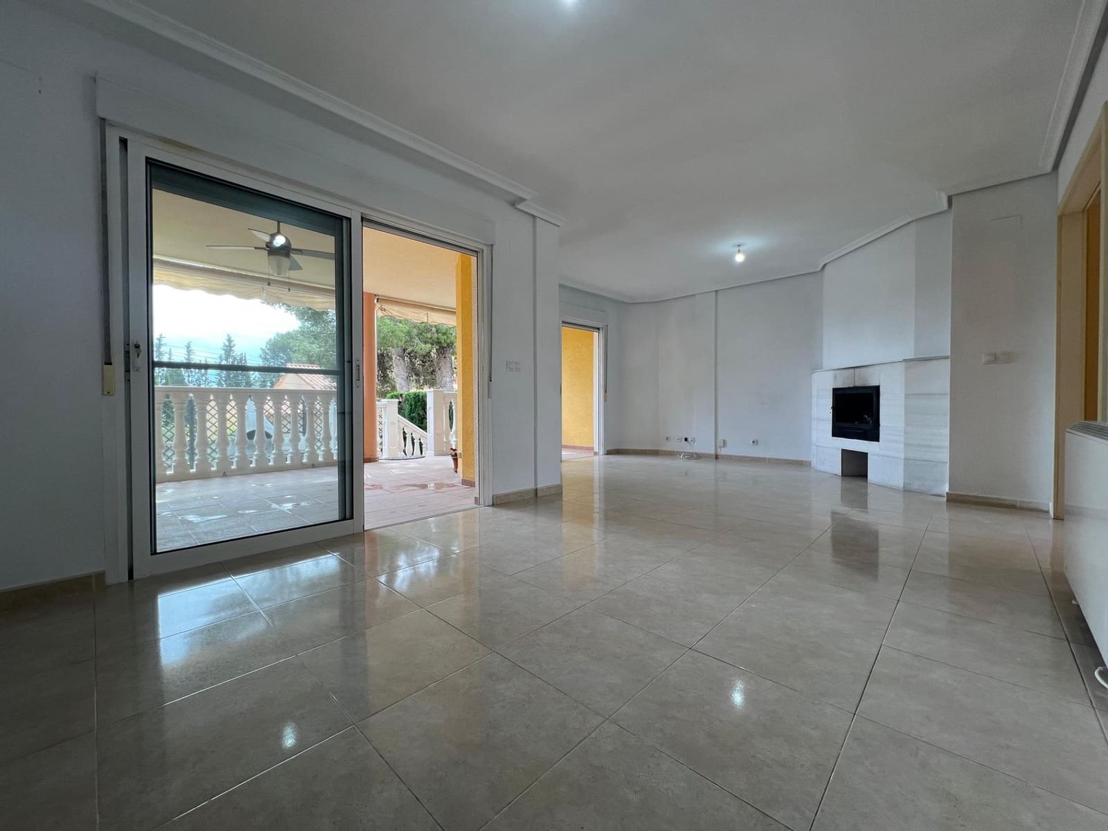 3 bedroom Terraced Villa for sale in Alfaz del Pi / L'Alfas del Pi with pool garage - € 361,000 (Ref: 9815871)