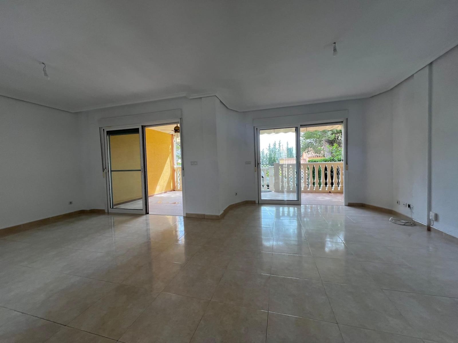 3 bedroom Terraced Villa for sale in Alfaz del Pi / L'Alfas del Pi with pool garage - € 361,000 (Ref: 9815871)