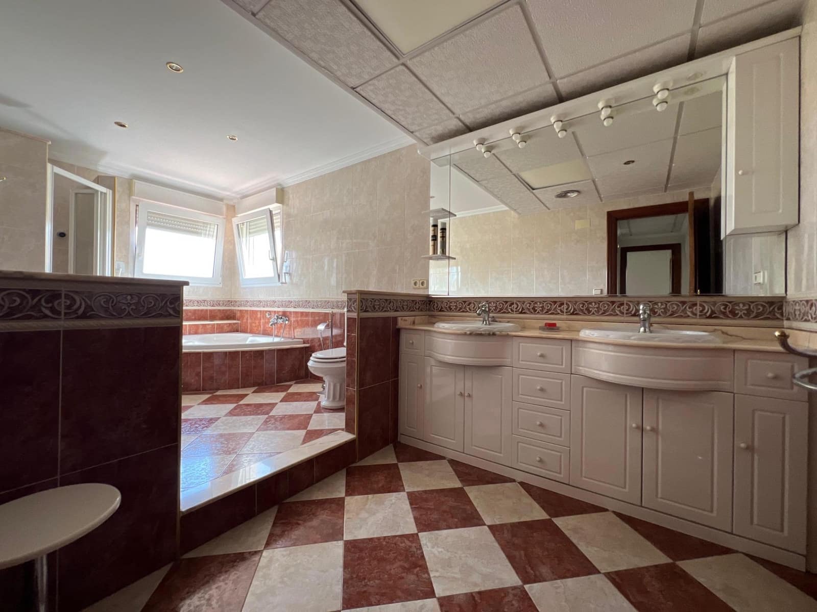 5 soverom Villa til salgs i Benidorm med svømmebasseng garasje - € 895 000 (Ref: 9818261)