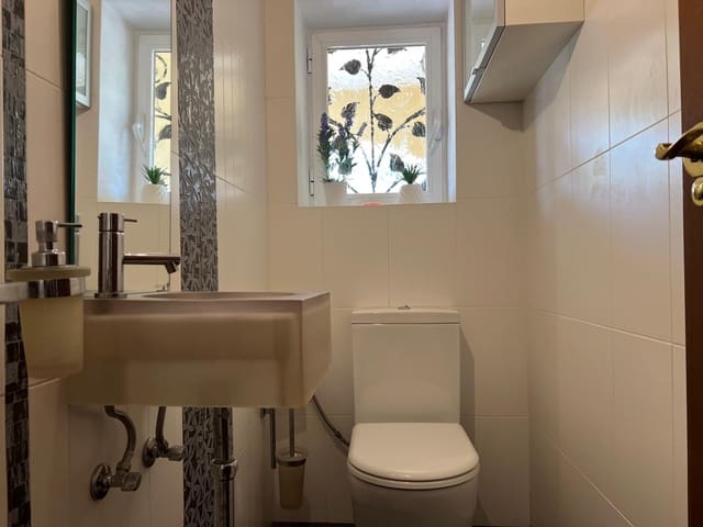 5 Zimmer Villa zu verkaufen in Benidorm mit Pool Garage - 895.000 € (Ref: 9818261)