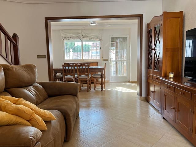Adosado de 4 habitaciones en La Nucia en venta con piscina - 320.000 € (Ref: 9820542)