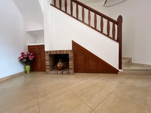 Adosado de 4 habitaciones en La Nucia en venta con piscina - 320.000 € (Ref: 9820542)