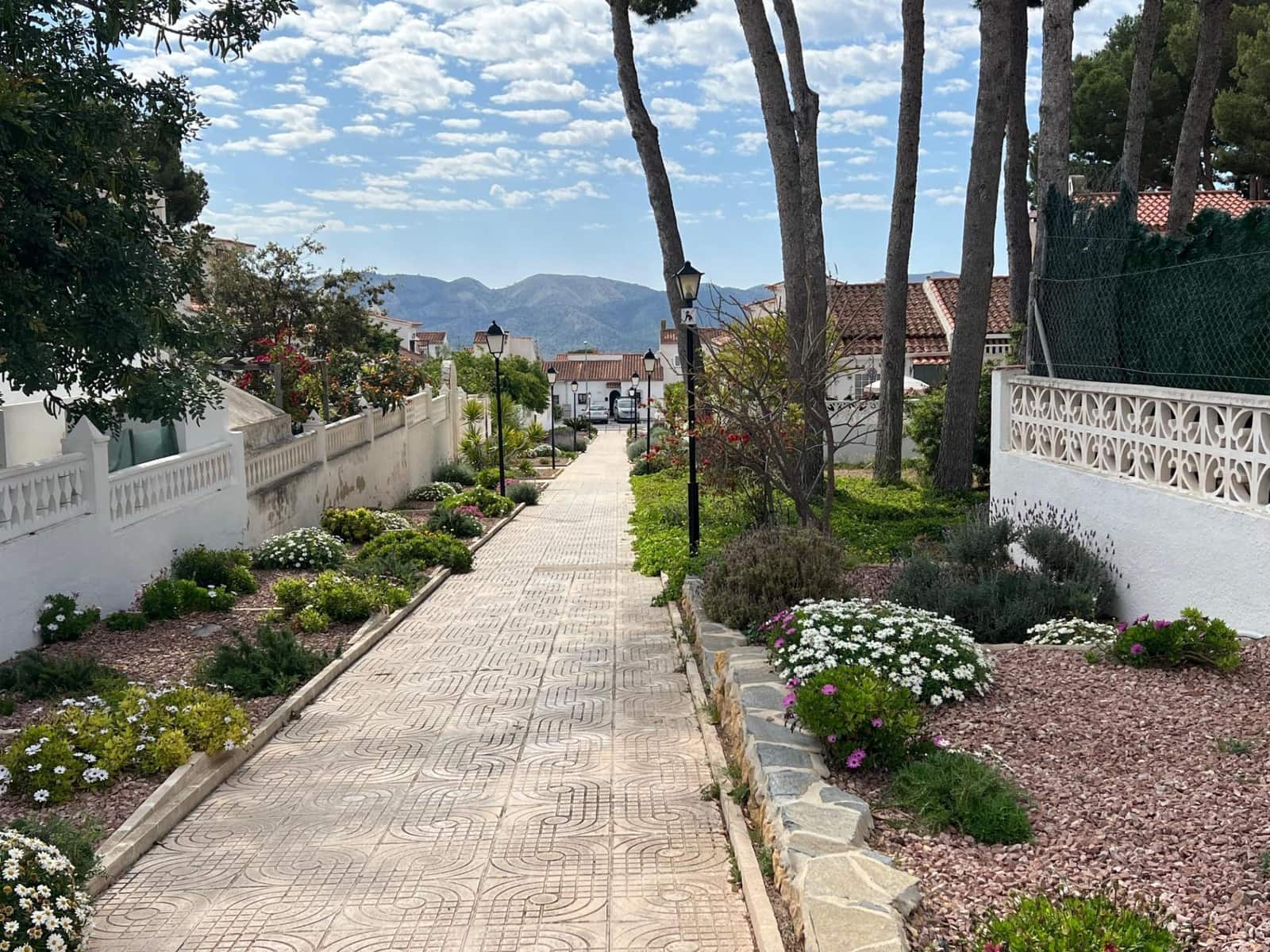 Adosado de 4 habitaciones en La Nucia en venta con piscina - 320.000 € (Ref: 9820542)