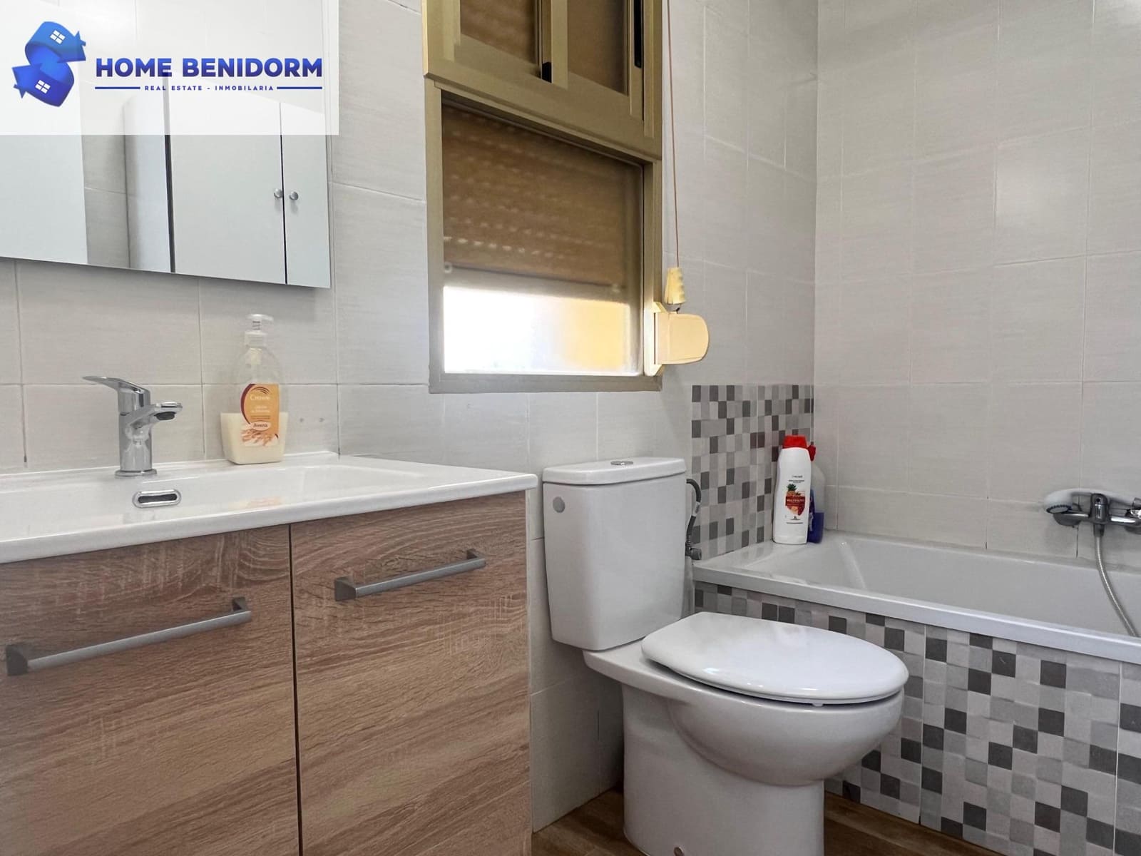 2 bedroom Terraced Villa for rent in La Nucia with pool garage - € 950 (Ref: 9836687)