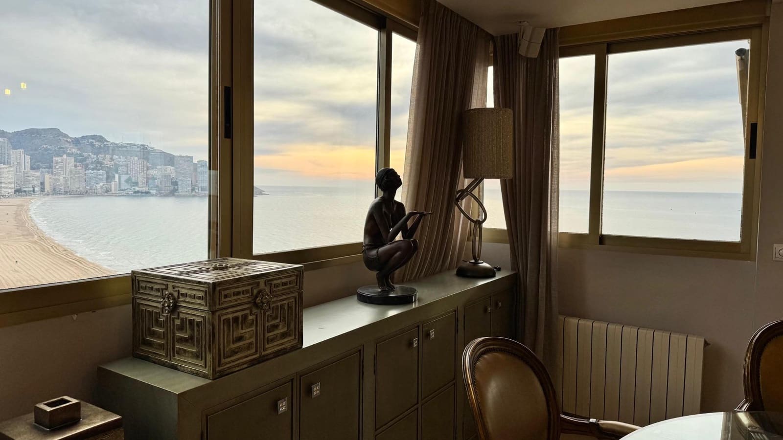 3 Zimmer Wohnung zu verkaufen in Benidorm mit Pool - 889.000 € (Ref: 9836688)
