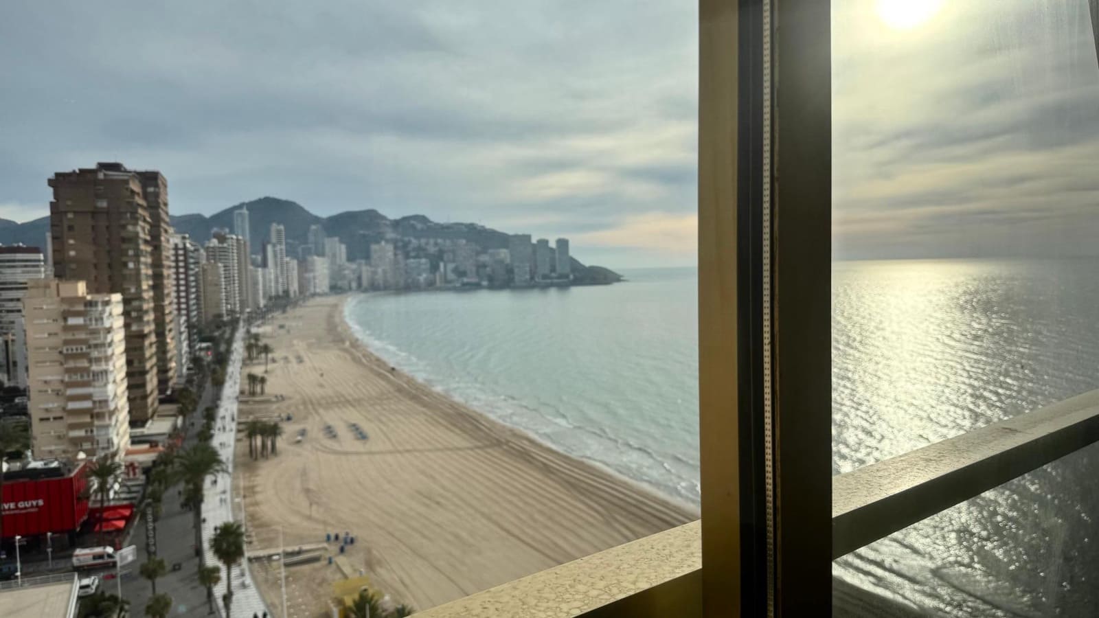 3 Zimmer Wohnung zu verkaufen in Benidorm mit Pool - 889.000 € (Ref: 9836688)