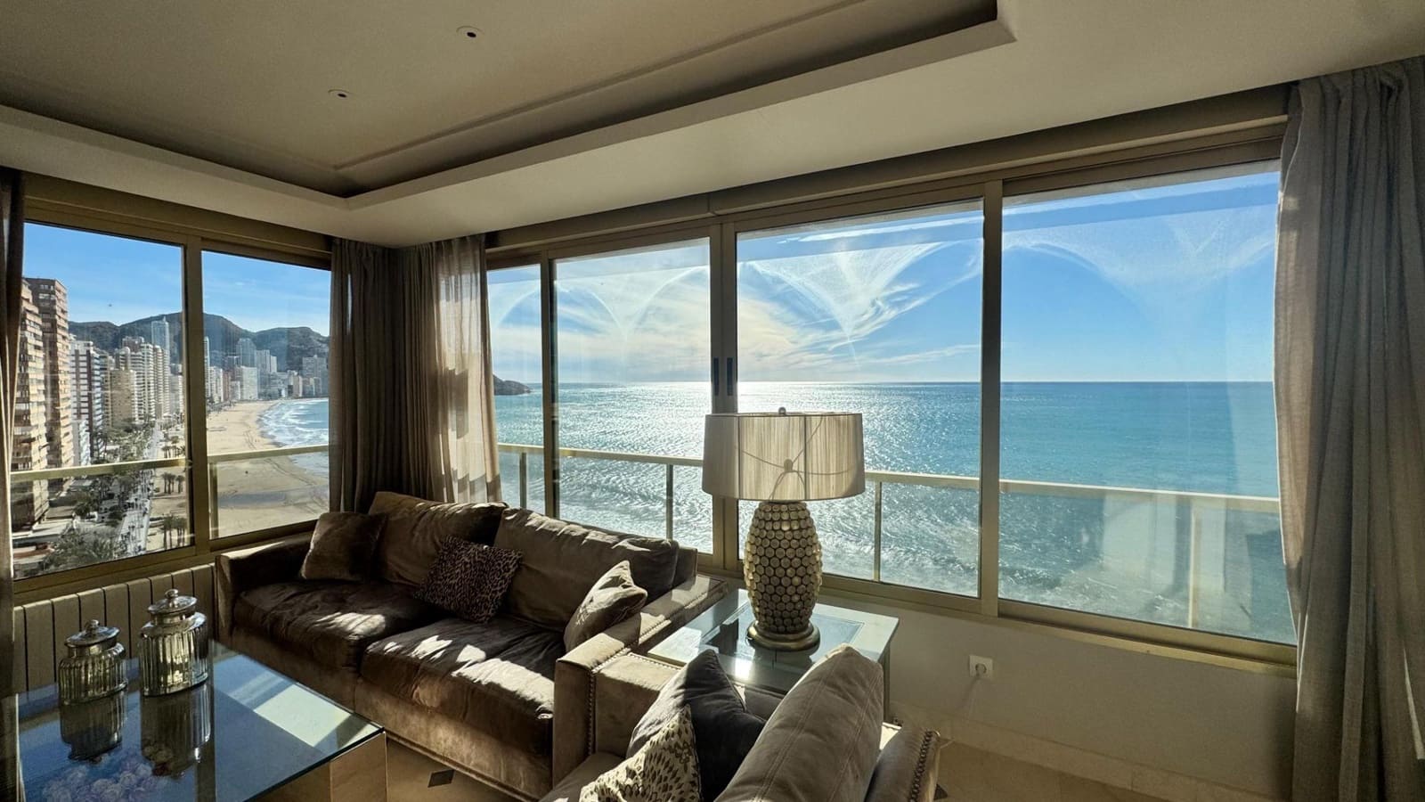 3 Zimmer Wohnung zu verkaufen in Benidorm mit Pool - 889.000 € (Ref: 9836688)