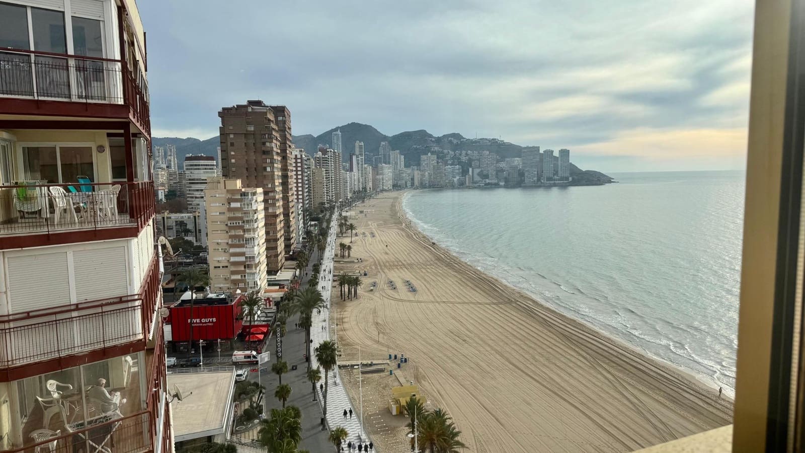 3 Zimmer Wohnung zu verkaufen in Benidorm mit Pool - 889.000 € (Ref: 9836688)