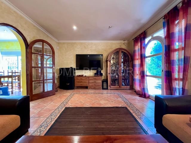5 soveværelse Villa til salg i Albir, Alfaz del Pi / L'Alfàs del Pi med swimmingpool garage - € 635.000 (Ref: 9846260)