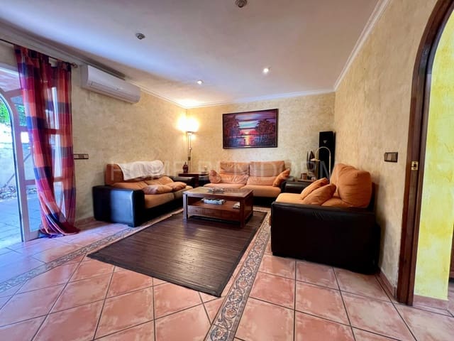 5 soveværelse Villa til salg i Albir, Alfaz del Pi / L'Alfàs del Pi med swimmingpool garage - € 635.000 (Ref: 9846260)