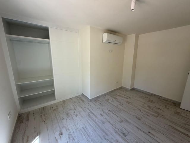 4 soveværelse Villa til leje i Albir, Alfaz del Pi / L'Alfàs del Pi med swimmingpool garage - € 3.500 (Ref: 9851794)