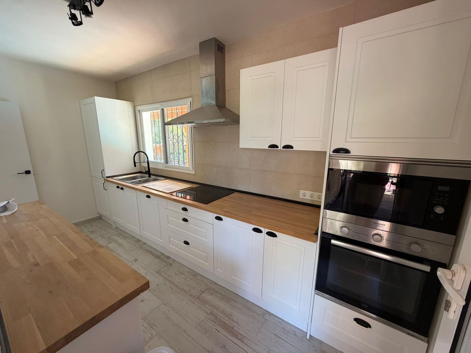 4 soveværelse Villa til leje i Albir med swimmingpool garage - € 3.500 (Ref: 9851794)