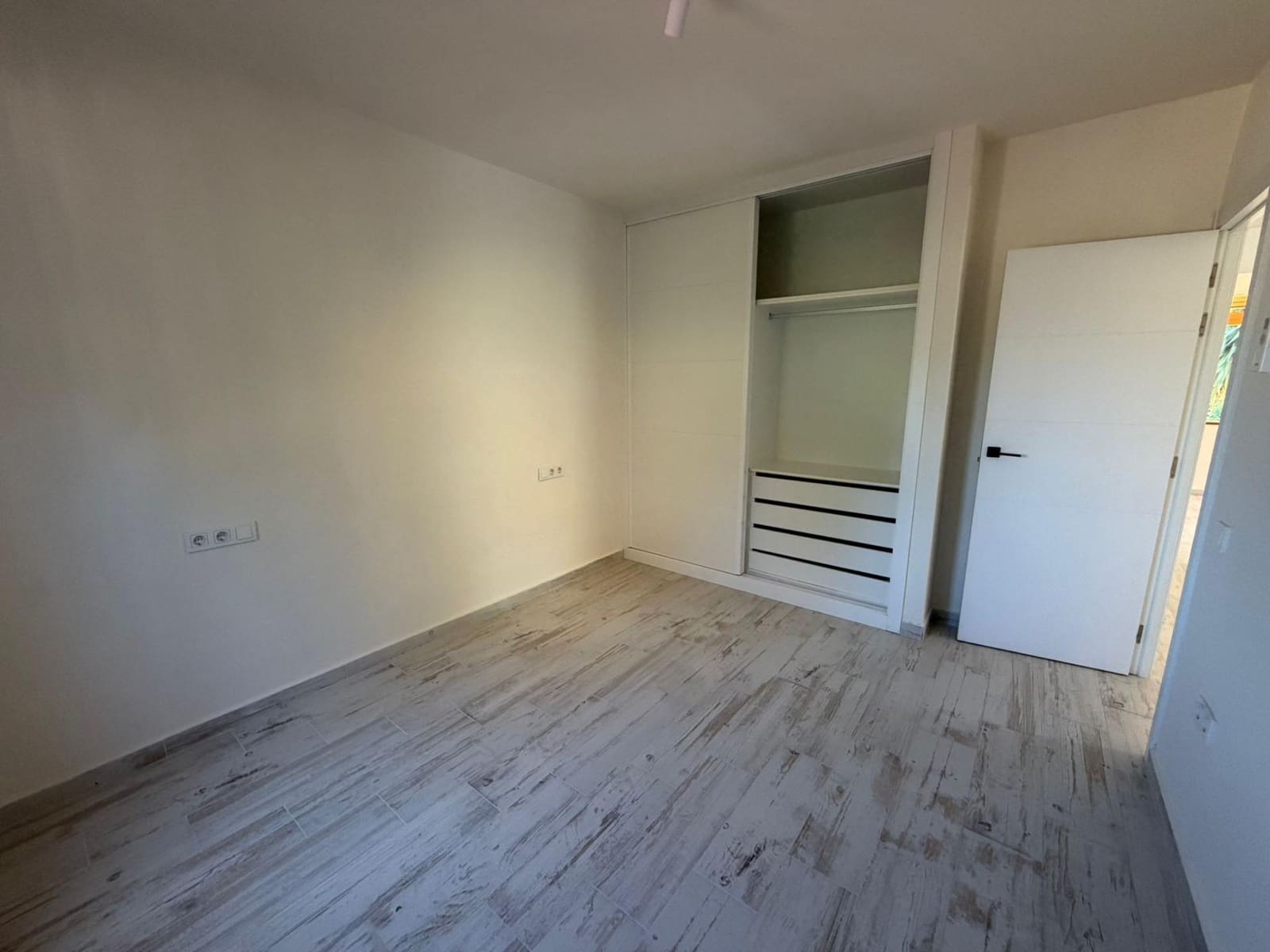 4 soveværelse Villa til leje i Albir med swimmingpool garage - € 3.500 (Ref: 9851794)