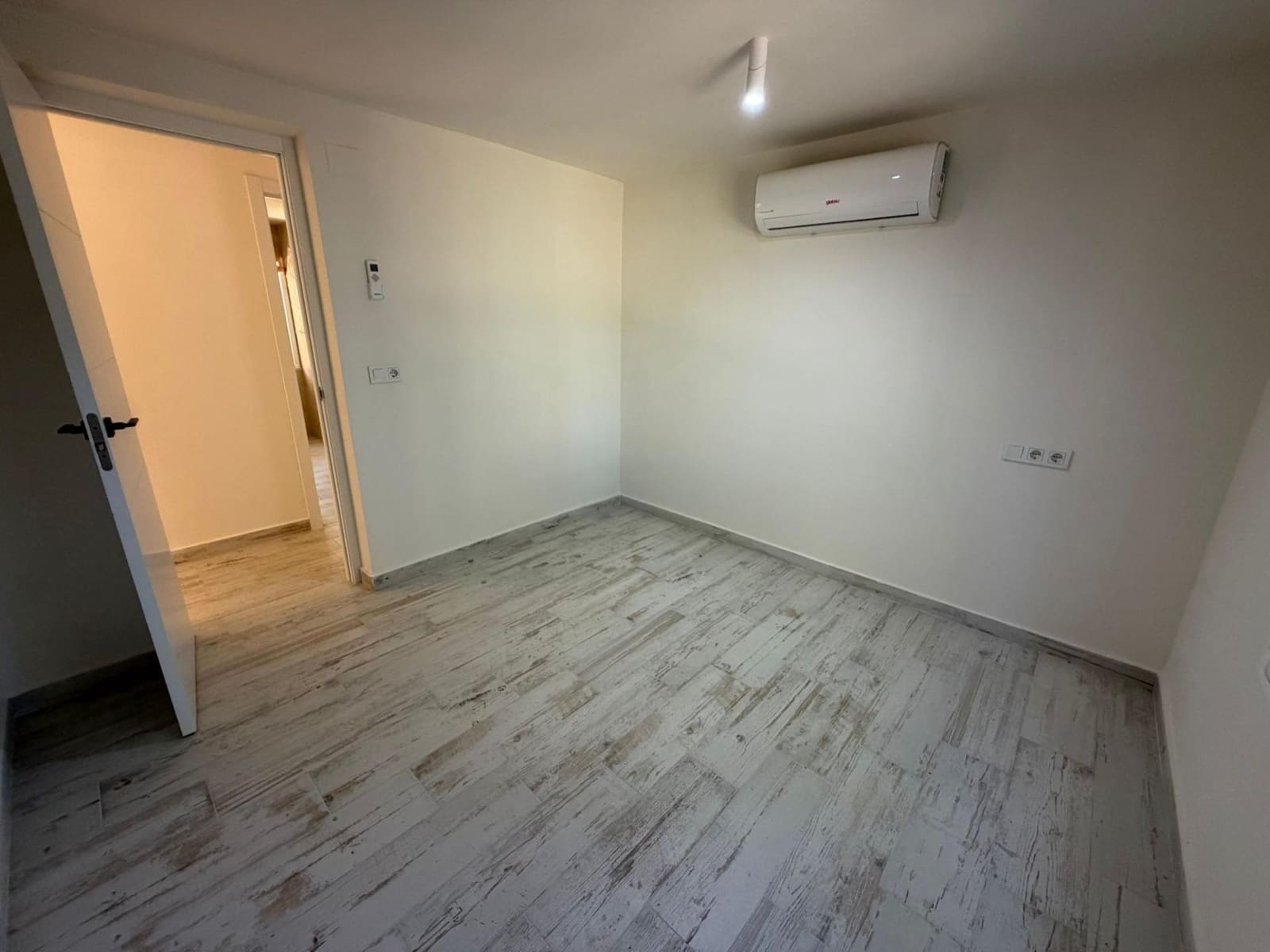 4 soveværelse Villa til leje i Albir med swimmingpool garage - € 3.500 (Ref: 9851794)