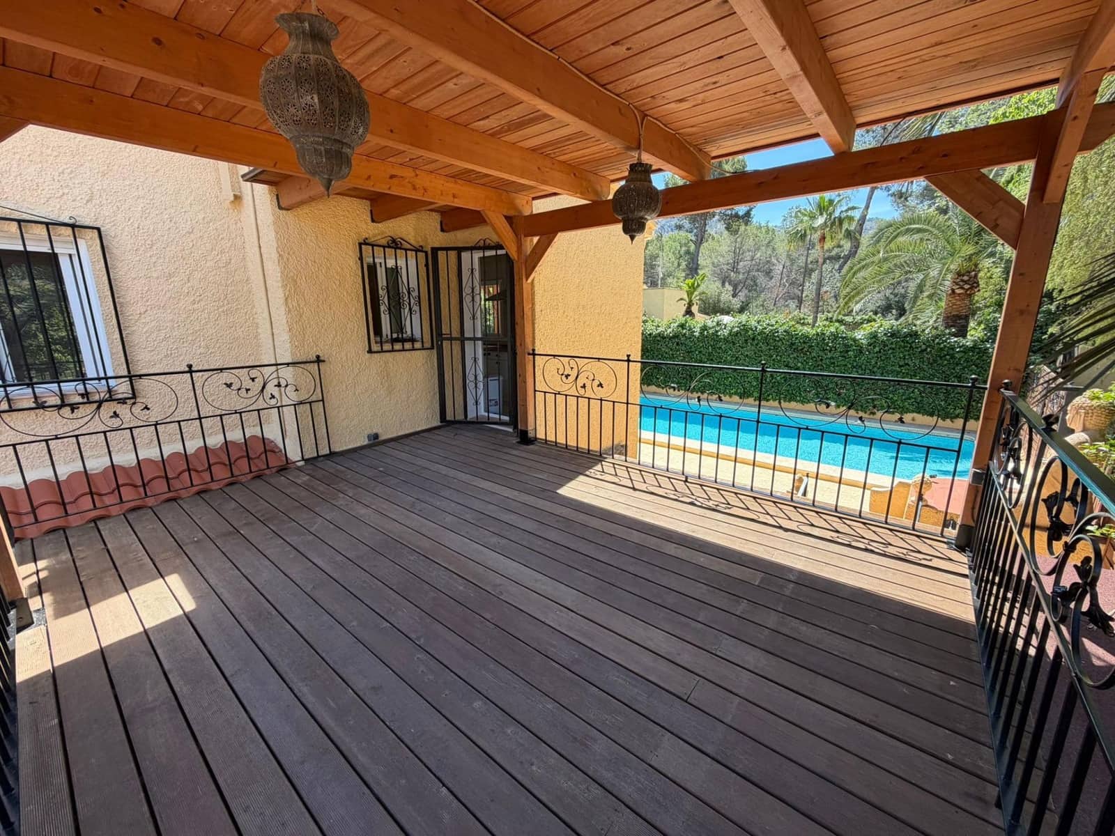 4 soveværelse Villa til leje i Albir med swimmingpool garage - € 3.500 (Ref: 9851794)