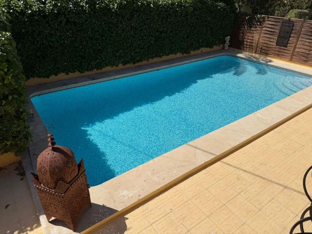 4 soveværelse Villa til leje i Albir, Alfaz del Pi / L'Alfàs del Pi med swimmingpool garage - € 3.500 (Ref: 9851794)