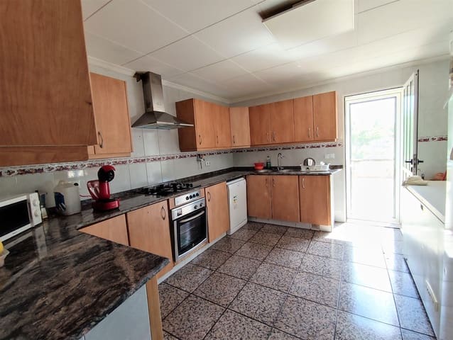 5 soveværelse Finca/Landehus til salg i Tortosa med garage - € 300.000 (Ref: 9263187)